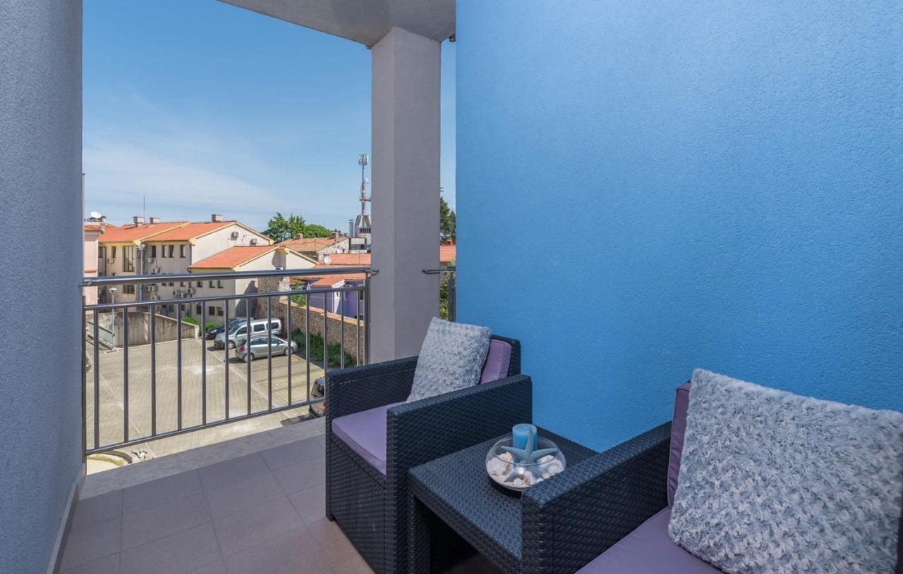 Apartment Melarnian Near The Beach In Umago Esterno foto