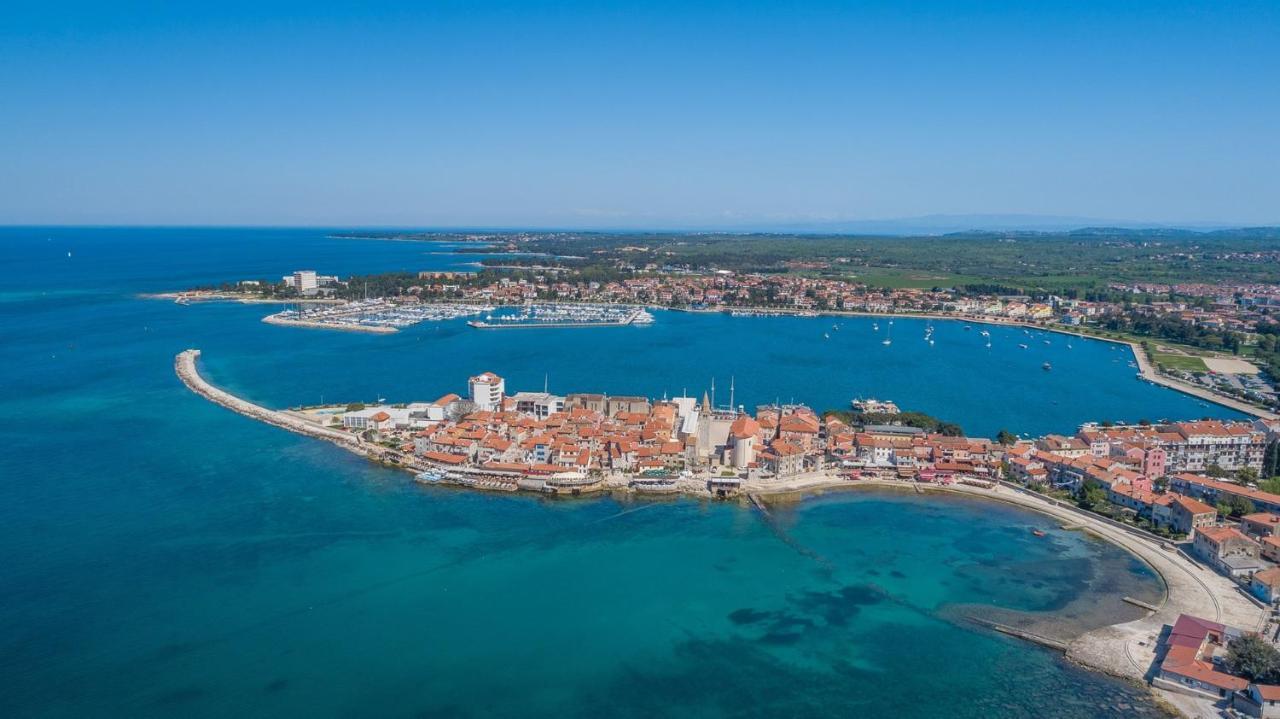 Apartment Melarnian Near The Beach In Umago Esterno foto