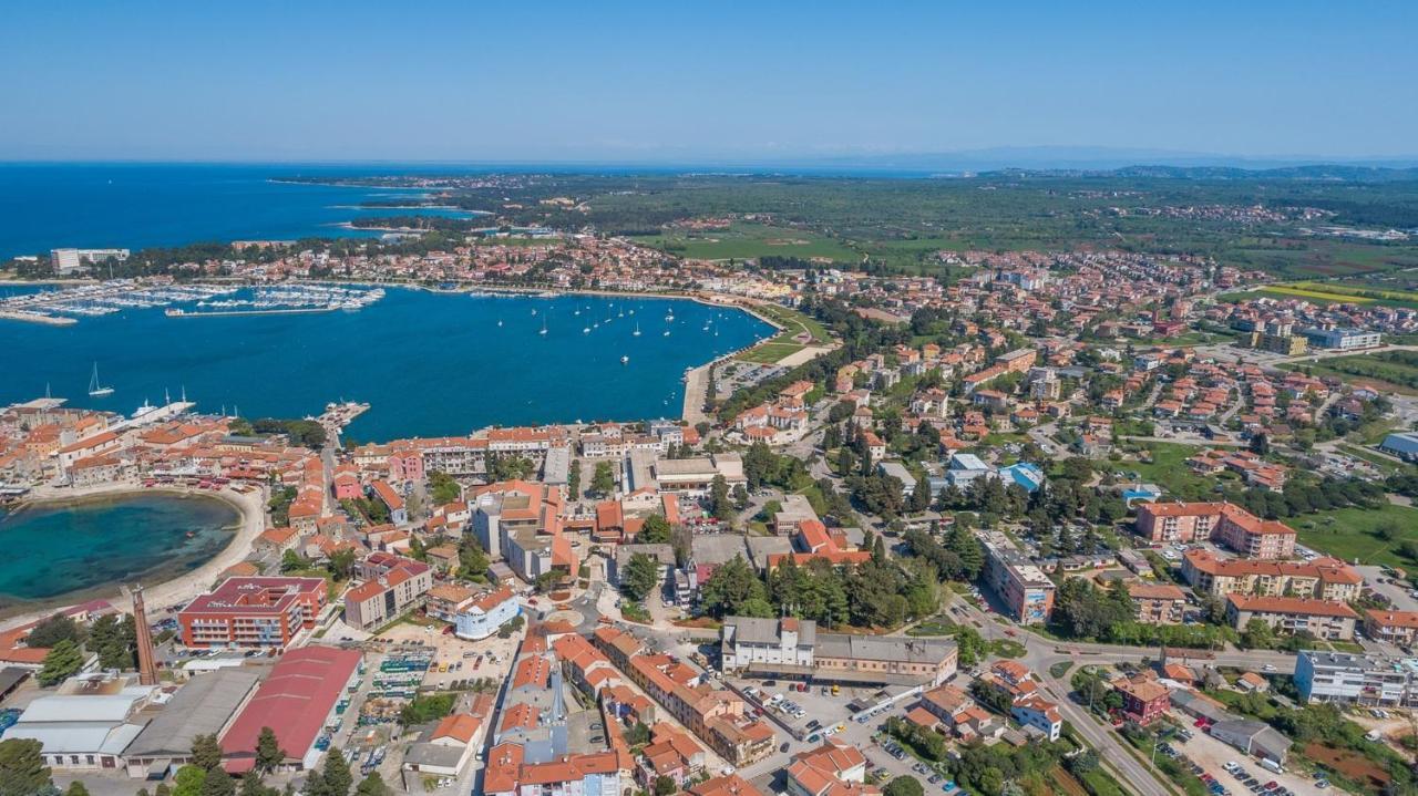 Apartment Melarnian Near The Beach In Umago Esterno foto